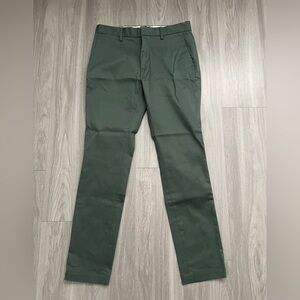 Banana Republic Men's Olive Chinos new 31x32